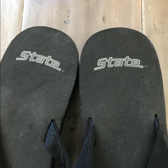 NWT Michigan State Flip Flops - Picture 2 of 6